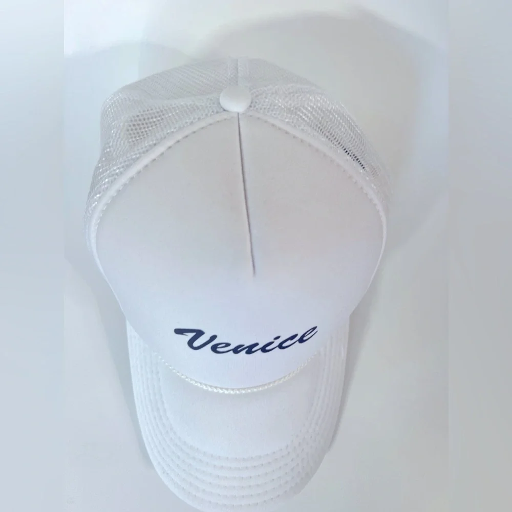 Venice Hat 🏝️🏄‍♂️☀️